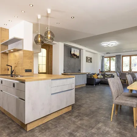 Apartment Moiklerhof In *